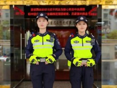 女铁骑5分钟将发病老人送医：分秒必争 生命接力暖人心[推荐]